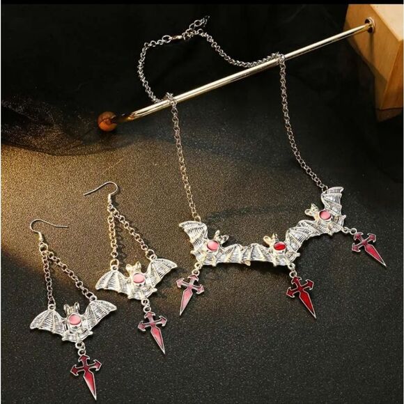 NWOT Goth Vampire Necklace & Earrings Set - Picture 1 of 2